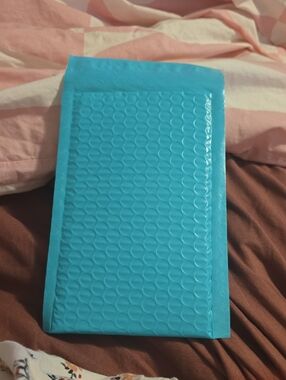 Premium Blue Padded Bubble Mailer - Lightweight Protective Shipping Envelope